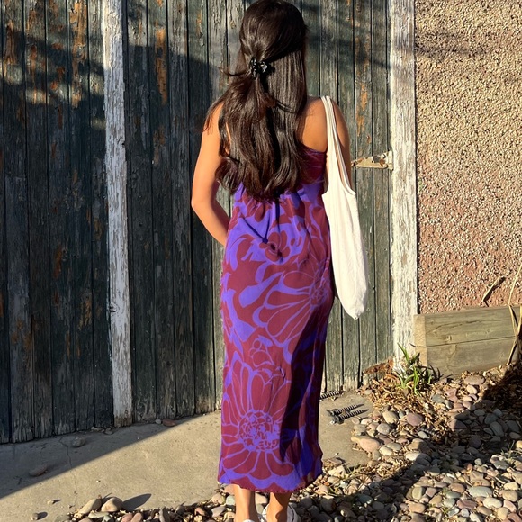 VINCE MIDI SLIP DRESS - Picture 2 of 7